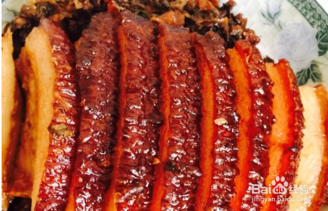 如何做出美味的梅菜扣肉