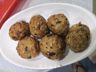 红烧狮子头酱汁怎么做？