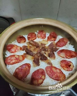 美味腊味煲仔饭的做法