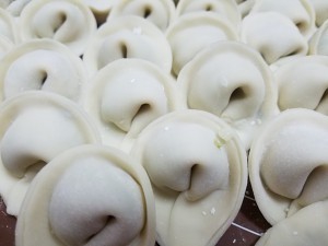 鸡蛋抱饺的做法
