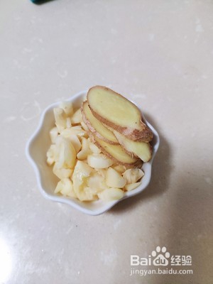 如何做美味的小炒肉