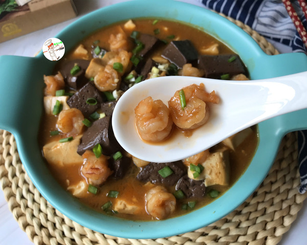 虾仁鸭血豆腐煲