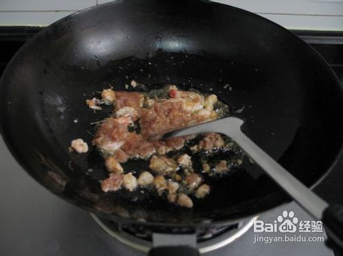 肉酱虾仁拌意面