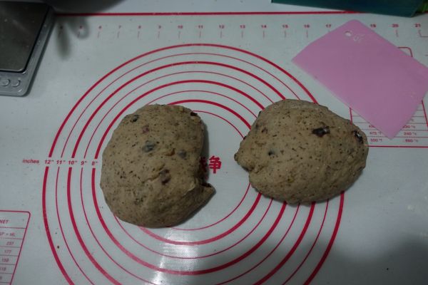 红茶核桃蔓越莓软欧