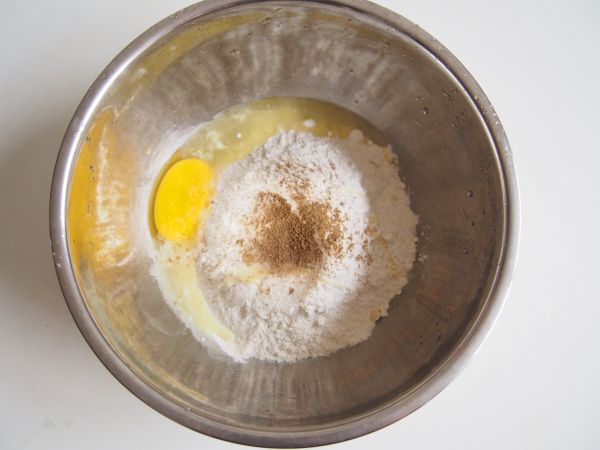 虾仁芝麻鸡蛋饼