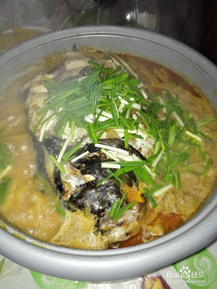 怎样制作鱼头萝卜丝火锅?