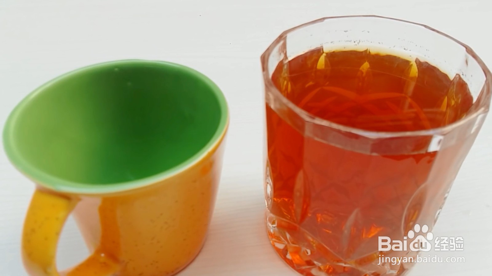 杯子倒水容易洒，用完这个办法再也不会洒水了！