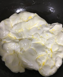 教你做火龙果草莓彩色雪花酥