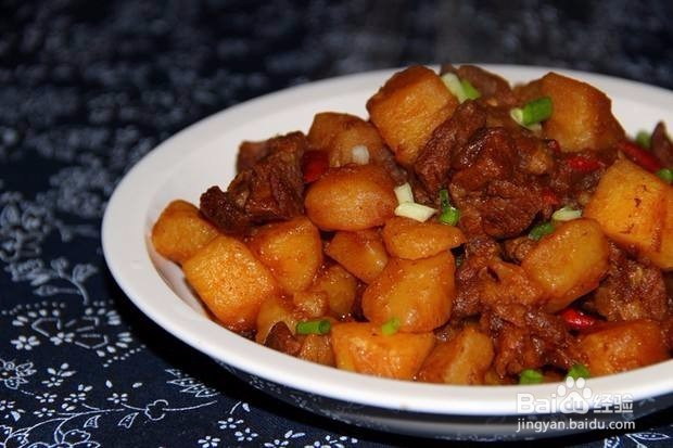 便捷又美味的土豆炖牛肉做法