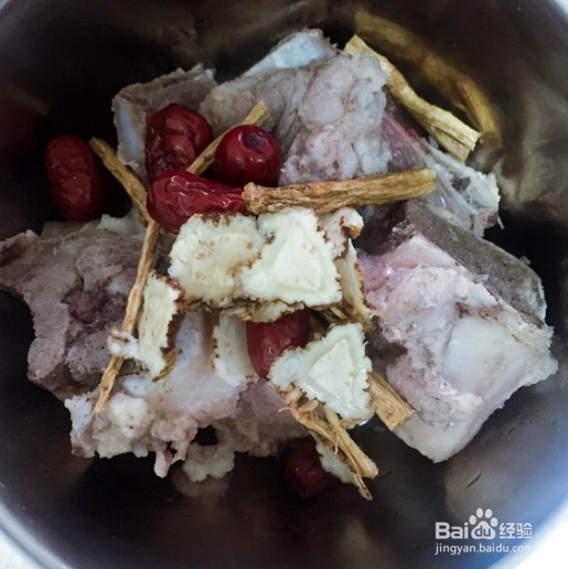 当归红枣棒骨汤