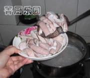 怎样自制药膳健胃猪肚汤