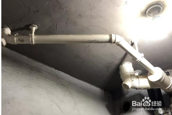 卫生间天花贴砖好吗？