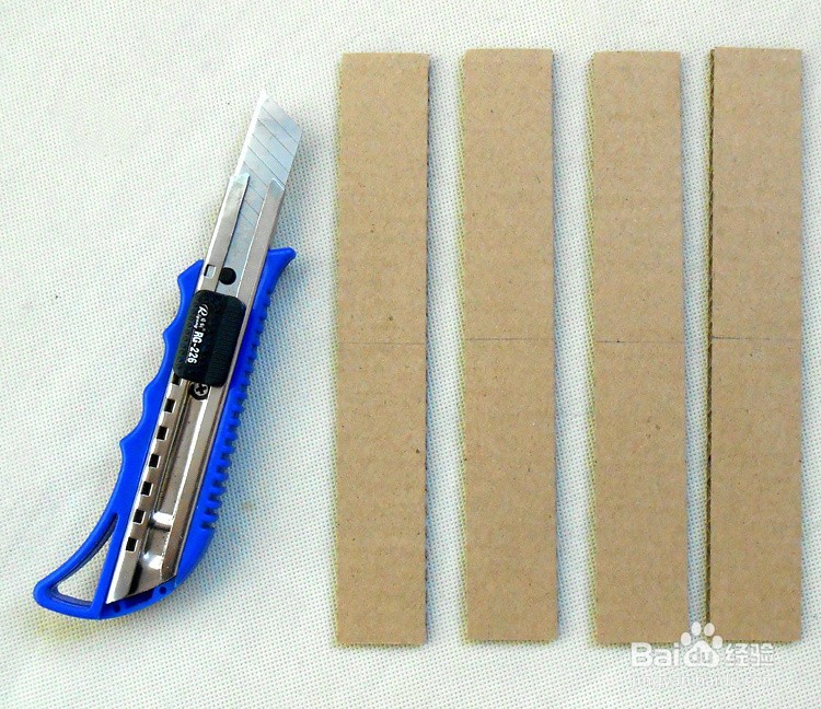 可以伸缩的大嘴怪玩具制作方法