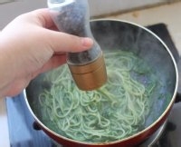 超美味的黑蒜菠菜意大利面