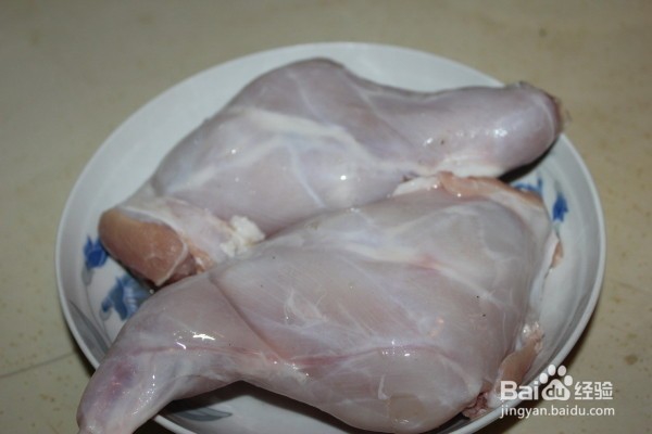 蘑菇炖兔腿的做法