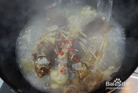 坚持规律运动，好习惯能降低心脏病风险