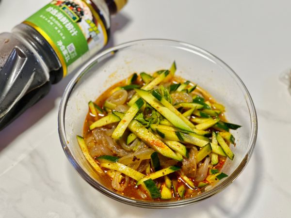 凉拌青瓜海蜇皮