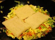 香菇红萝卜炒米粉的做法