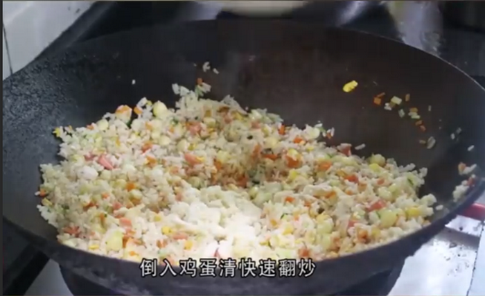 如何做蛋炒饭,掌握好这一点,米饭越吃越香