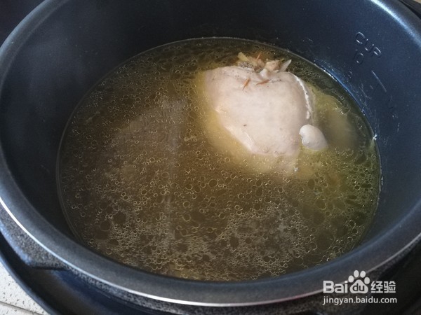 猪肚煲鸡的做法