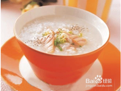 怎么做小米粥滋补产妇身体，让体力尽快恢复？