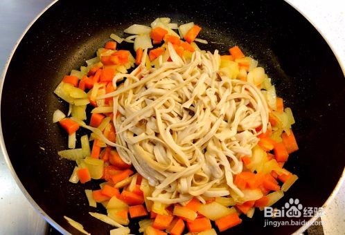 手撕杏鲍菇炒肉片是怎么做的家常做法教程