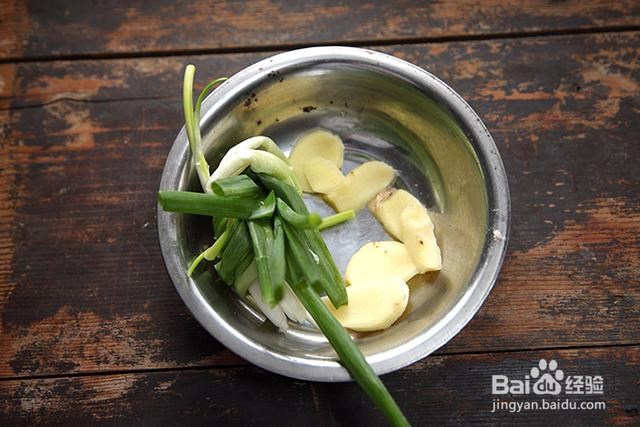 腐乳烧排骨让人爱不释口