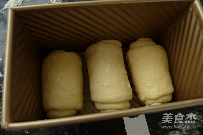 奶油咸吐司的做法