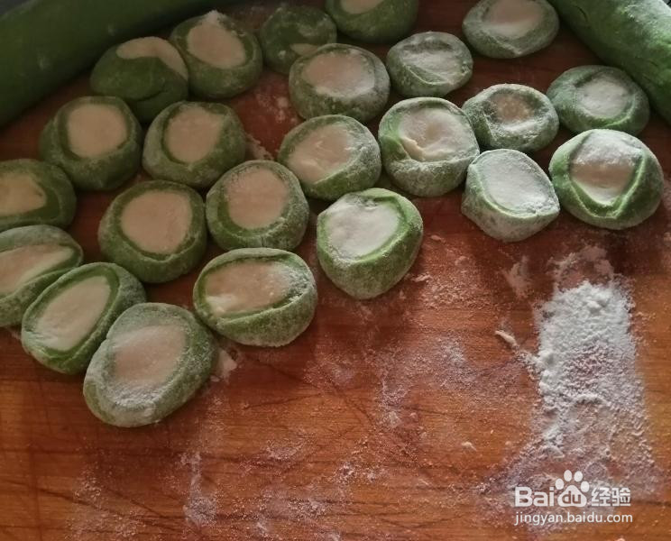 百财水饺的做法