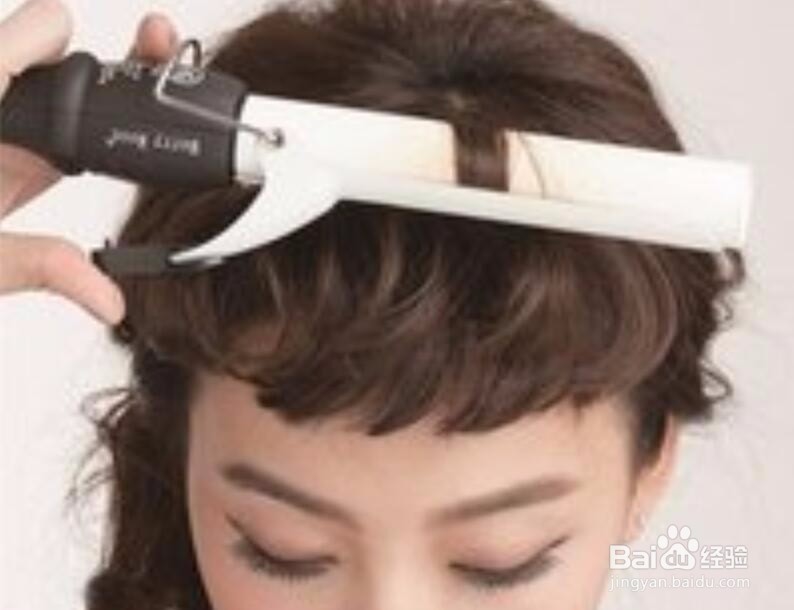 方形脸怎么扎发