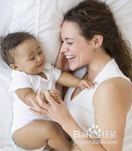 早晨怎么愉快的叫醒孩子起床