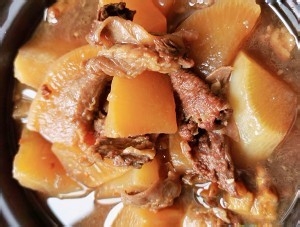 如何制作萝卜牛腩煲