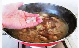 非常适合寒冬的既养颜又暖身的菜——花雕醉鸭