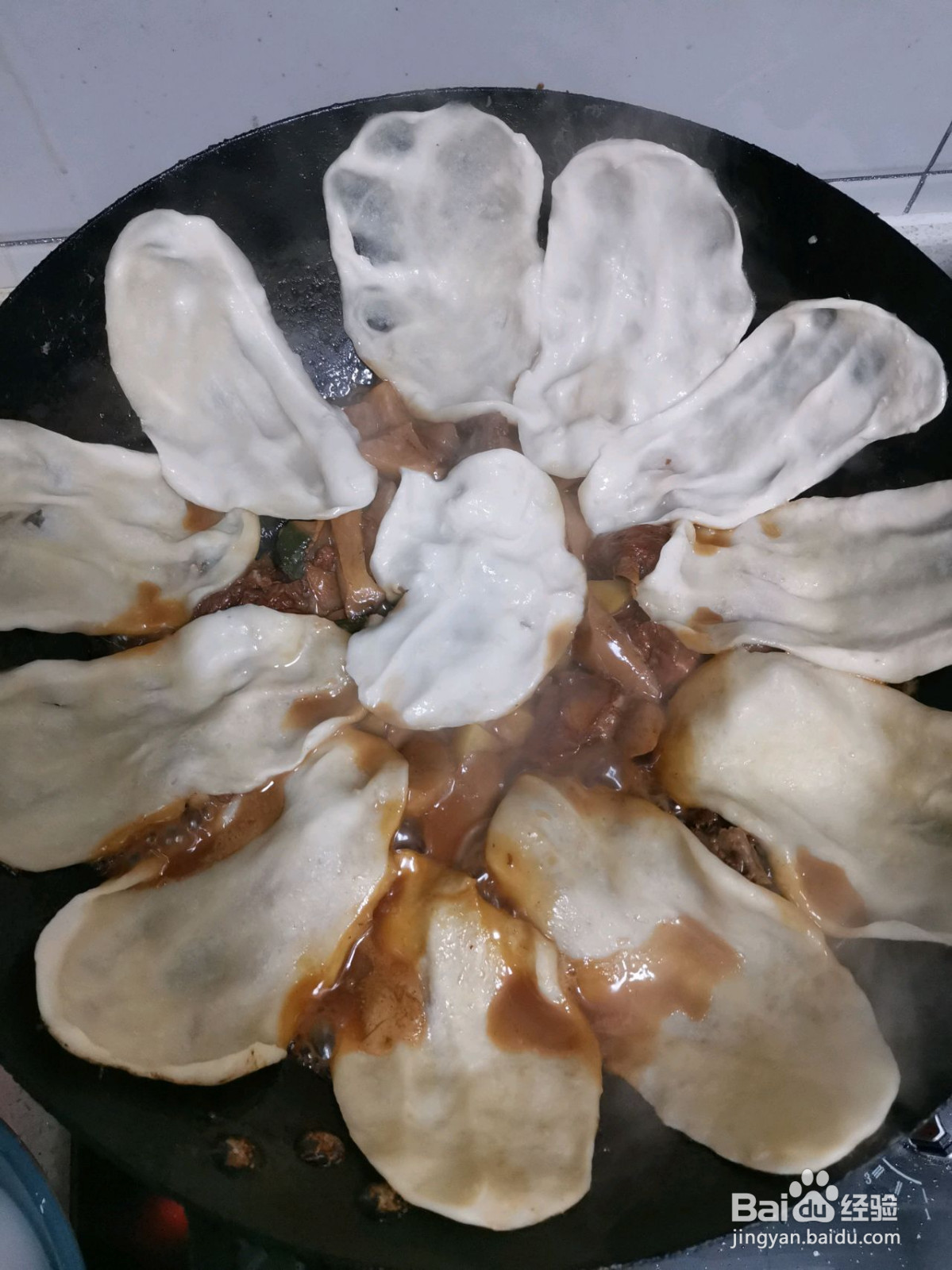 地锅鸡的做法