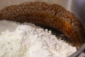 广式坚果月饼的做法