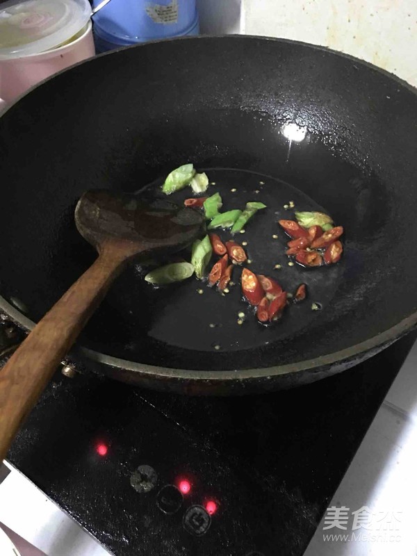 茄子炒肉的做法