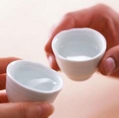 喝白酒的基本礼仪