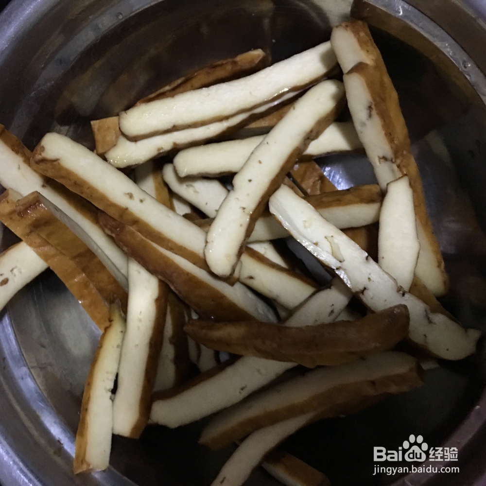 家常菜之肉炒香芹的个人做法