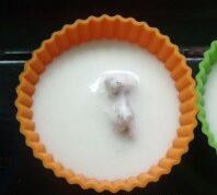 在家自制美味的豆沙牛奶米糕