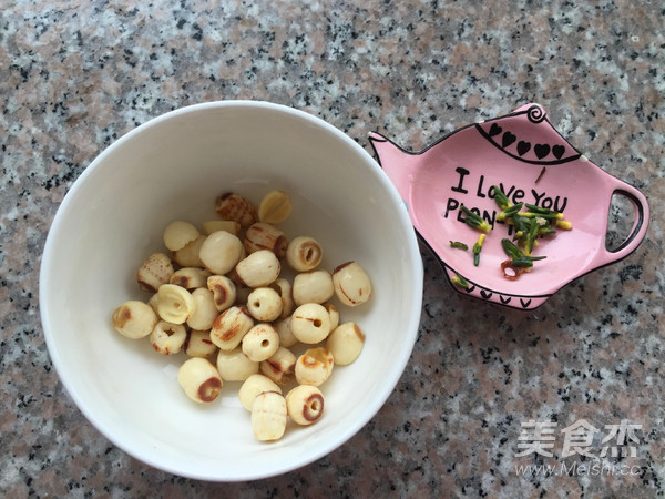 红枣银耳莲子羹