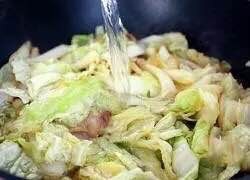 如何做东北大白菜炖冻豆腐