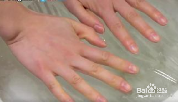 马桶堵了怎么办？