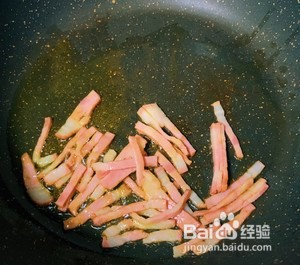 虾仁培根炒芦笋的做法