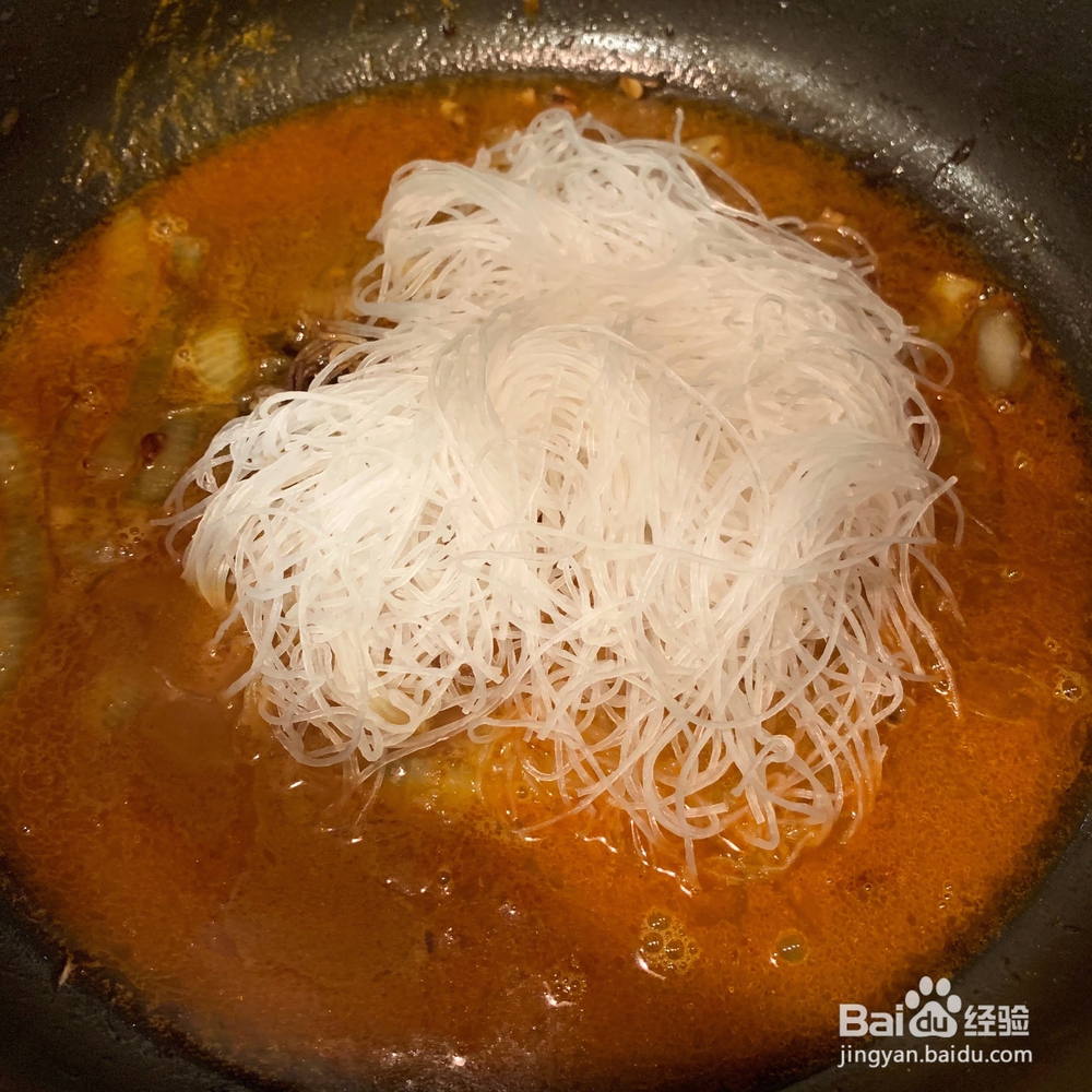 怎么简单的做咖喱鲜虾粉丝煲?