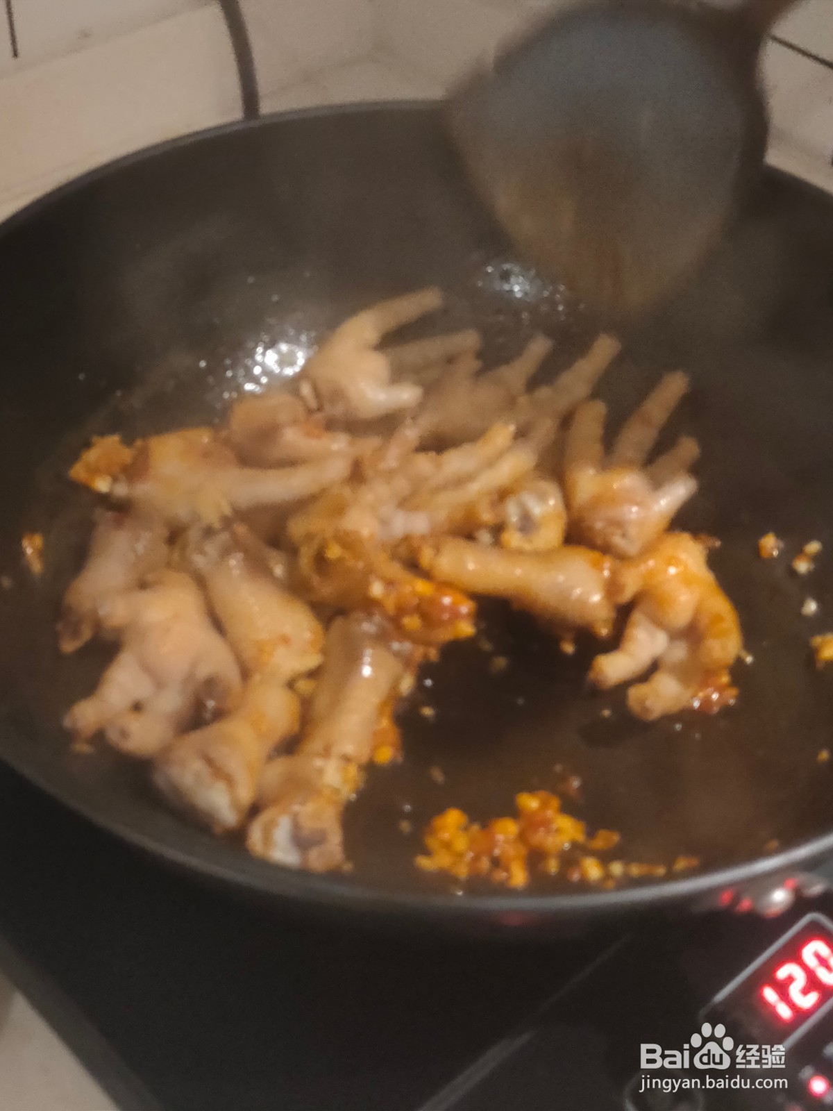 鸡爪怎么做好吃,不妨试试蒜蓉鸡爪