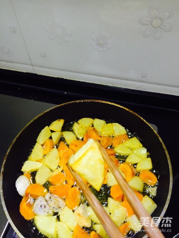 咖喱鱼丸的做法