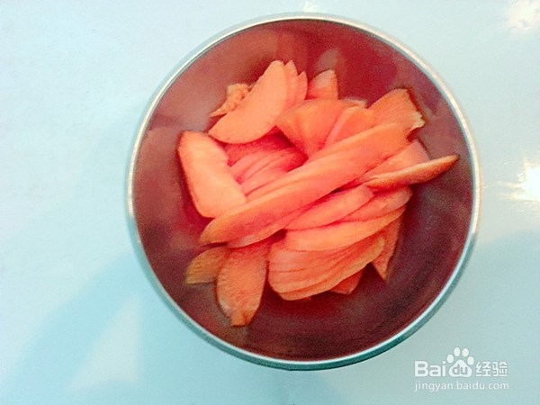 鱿鱼卷炒青(辣)椒胡萝卜