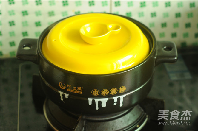 板栗烧鸡的做法