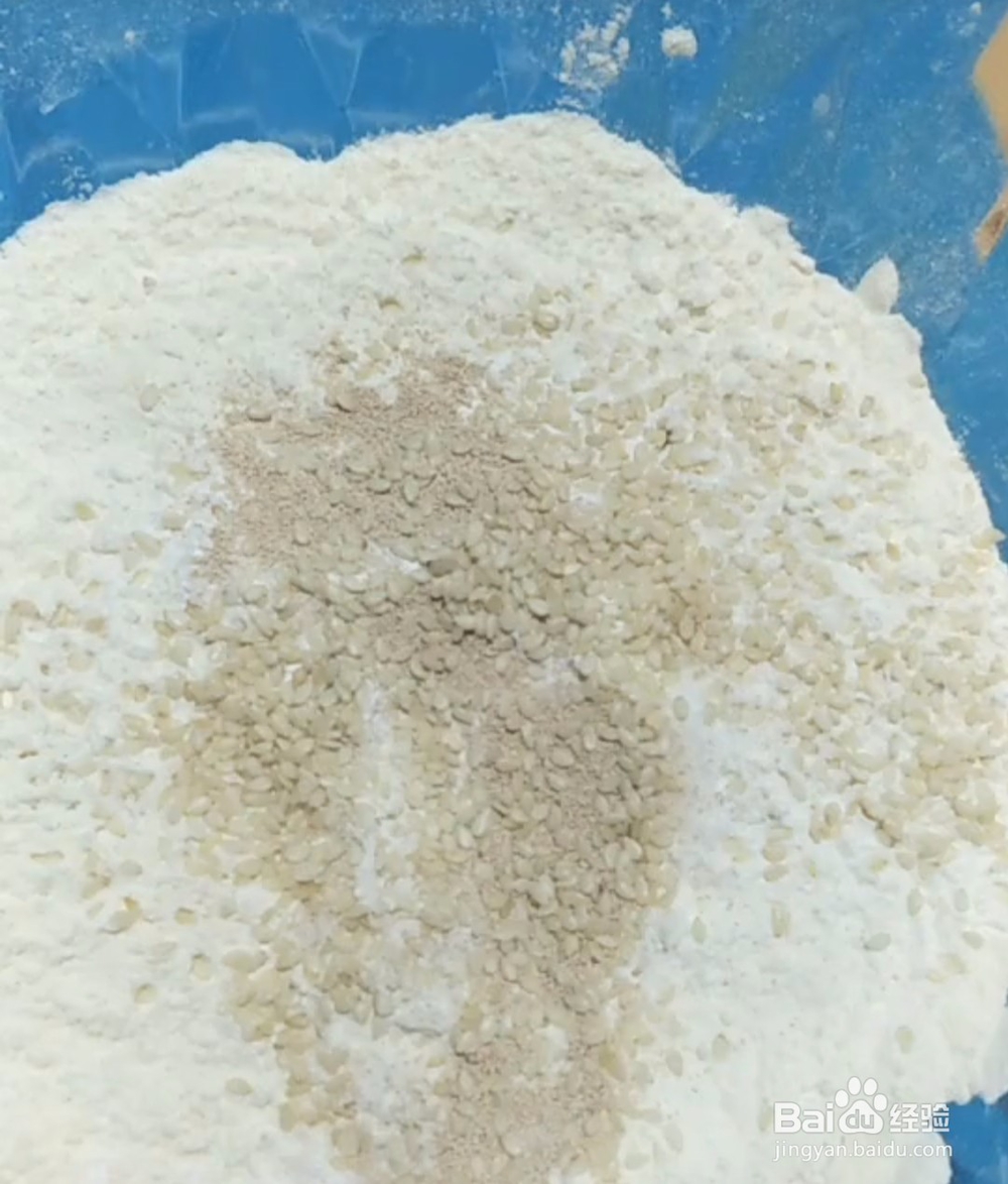 无添加家庭版油条的做法