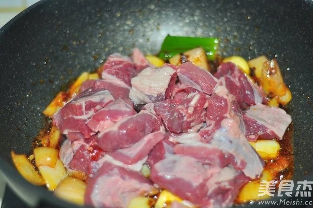 啤酒萝卜炖牛腩